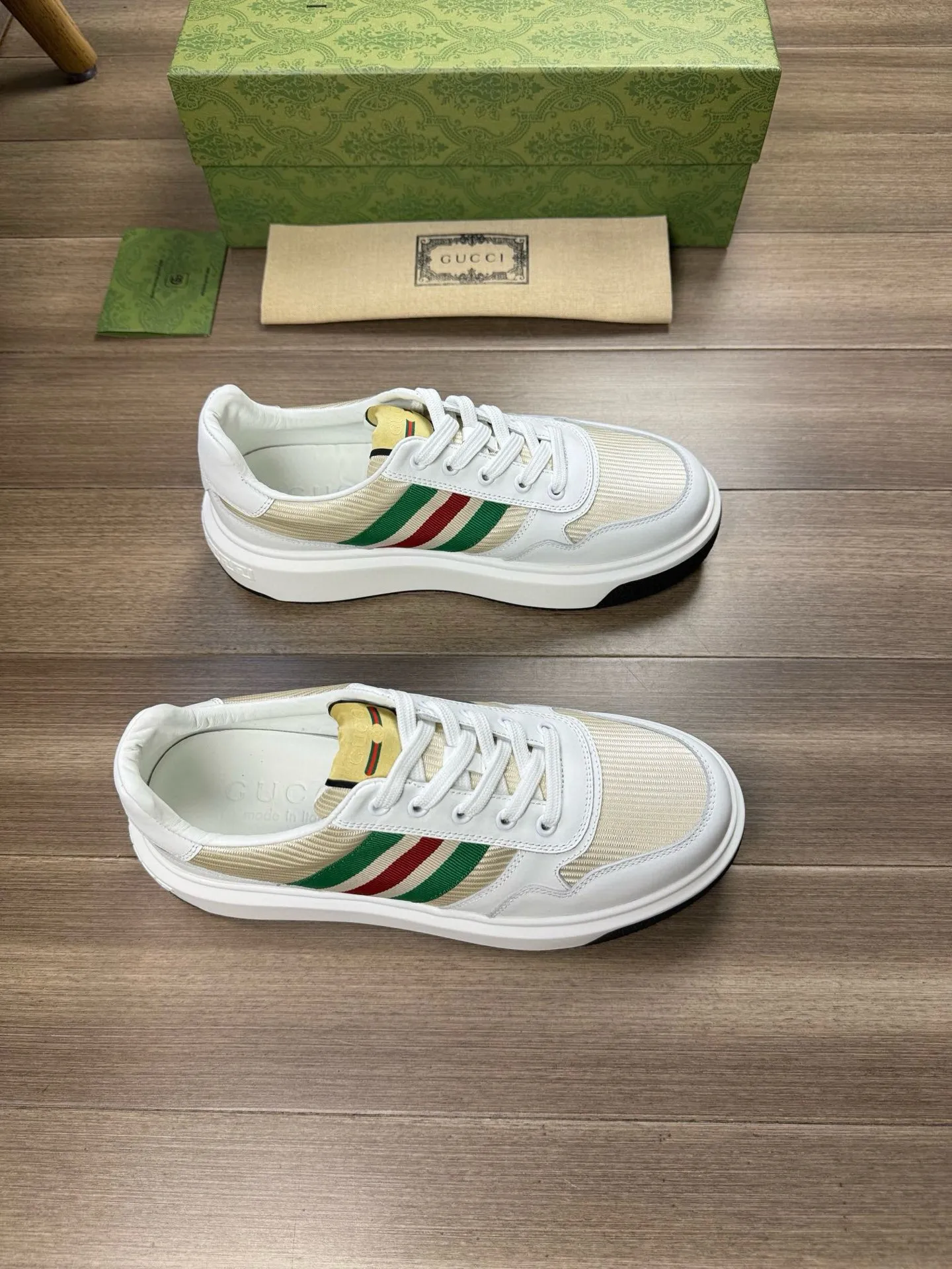 [Gucci] Gucci men's shoes 💰820💰 - High-end quality original order - Upper: 🔝Imported Nappa calfskin·Brand high mercerized cloth·Brand webbing -Inner: water-dyed cowhide, -Outsole: ultra-light T men's shoes💰U foam. Rubber; two-color molded outsole -Ultra-high quality control·Fine workmanship: highlighted (high-end·luxury·grade) -Size: 38-44 (45, can be customized)